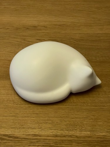 Vitra resting cat - resting,