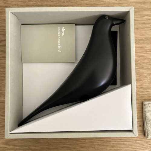 Vitra eames house - house, bird