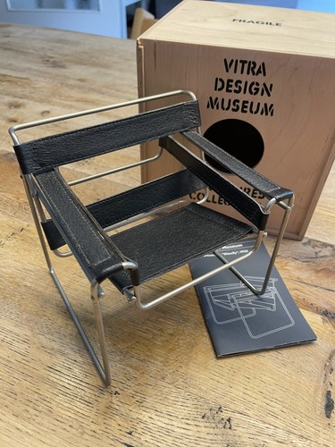 Vitra design museum miniature - design,