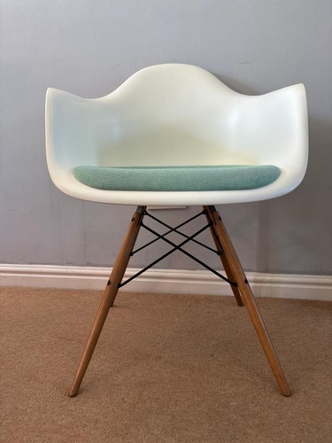 Authentic vitra eames daw - ,
