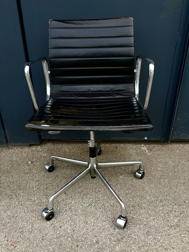 Vitra eames ea117 - vitra,